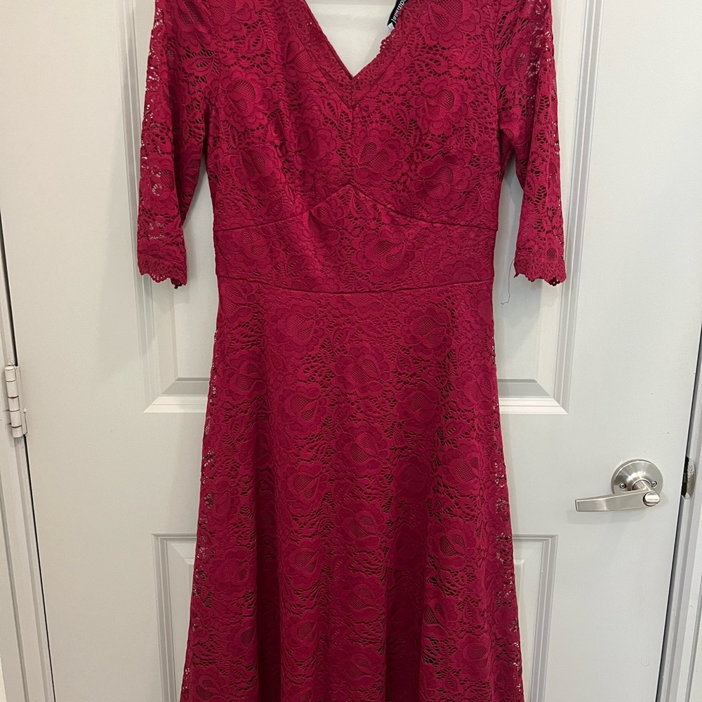 Elegant Wine Lace Midi Dress